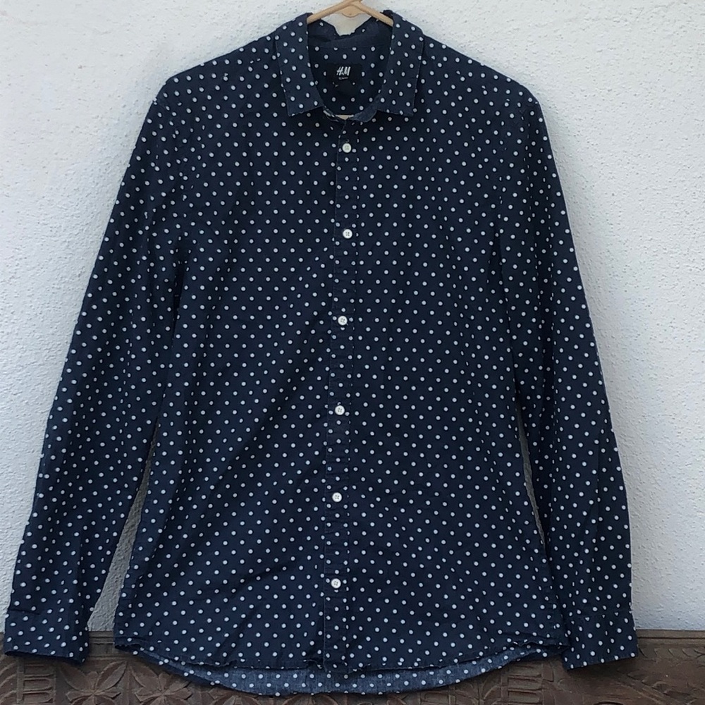 H&M navy polka dot button down shirt size medium